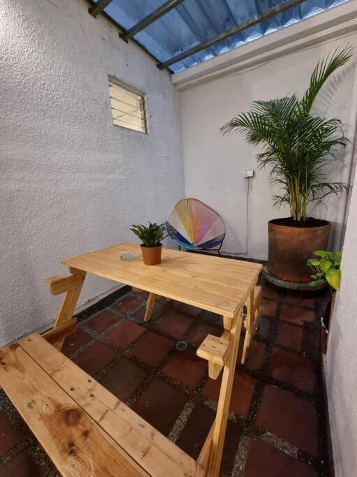 El Jardin De Manila Apartment Medellin Bagian luar foto